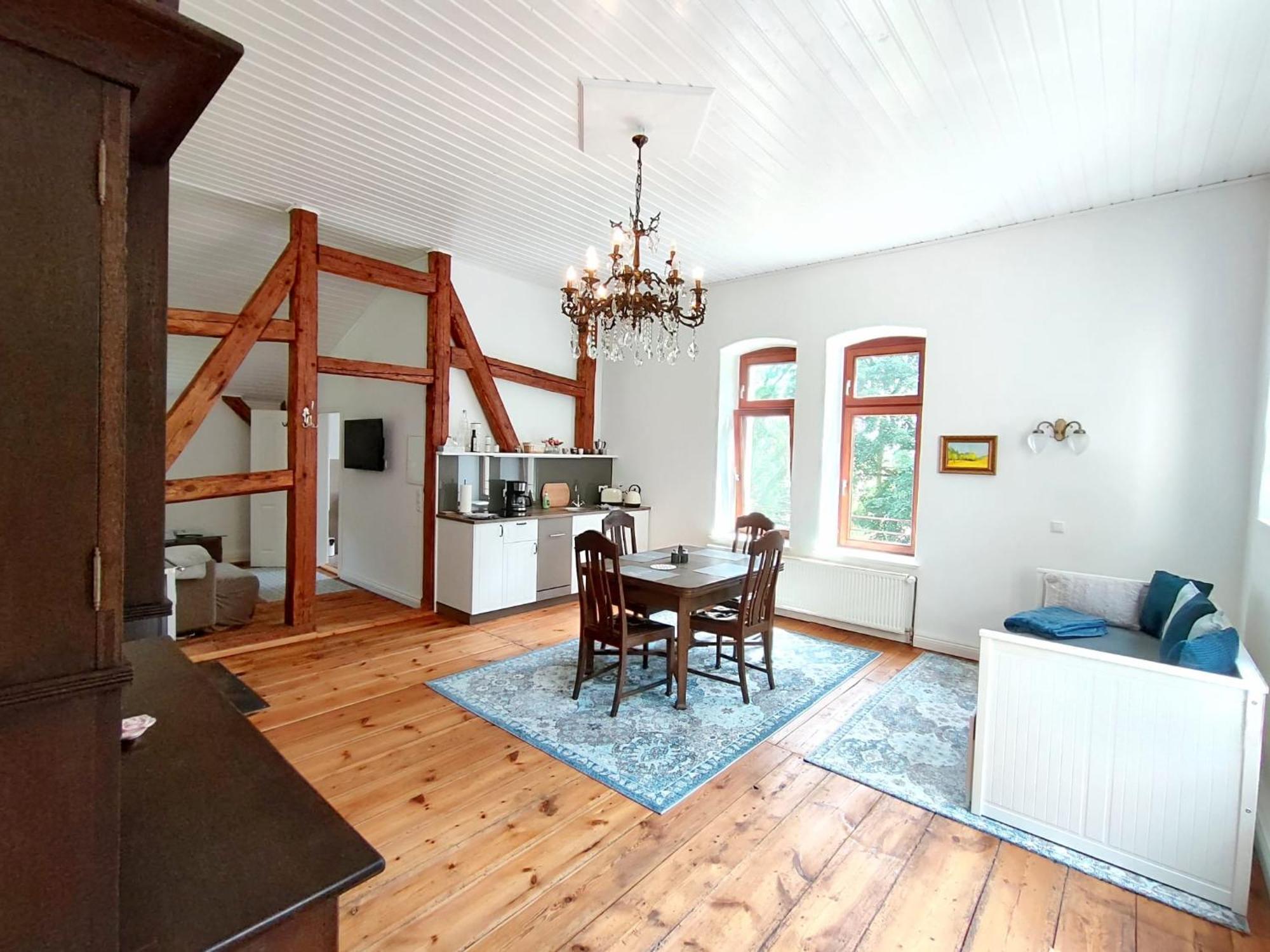 Herrenhaus Harmshagen * Testorf-Steinfort